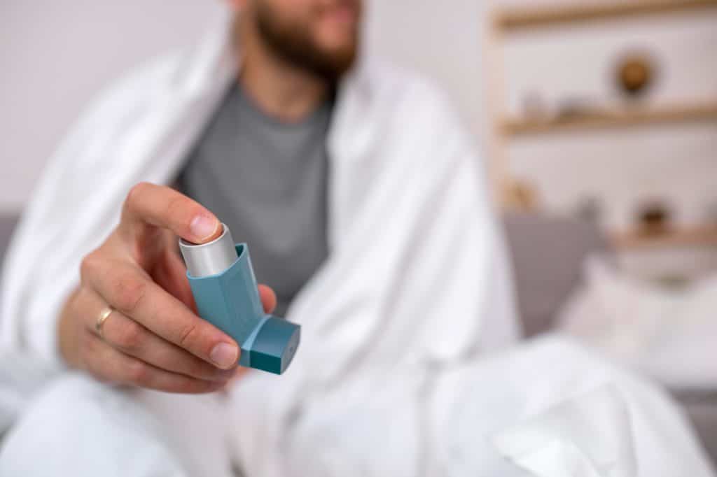 Breztri (Breztri aerosphere) is a trade-name prescription inhaler medication for treating COPD (chronic obstructive pulmonary disease).It is a long-term treatment for adults with COPD.