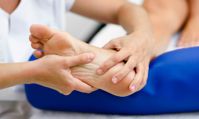 Neuropathy: Understanding the Causes, Symptoms and Treatment