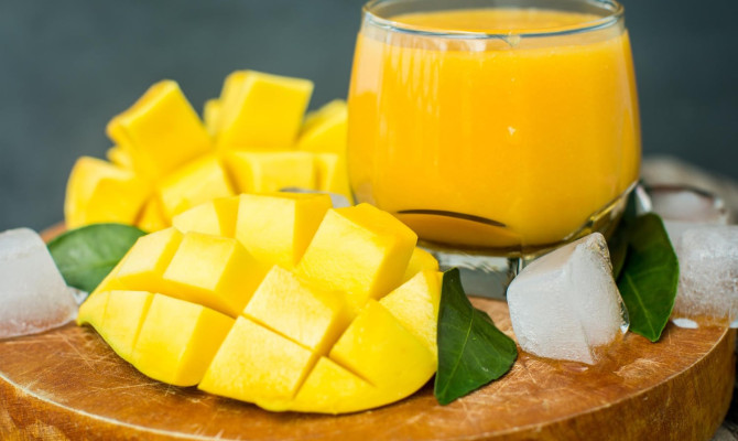 Mango Marvels: Navigating its Nutrition, Risks and Benefits