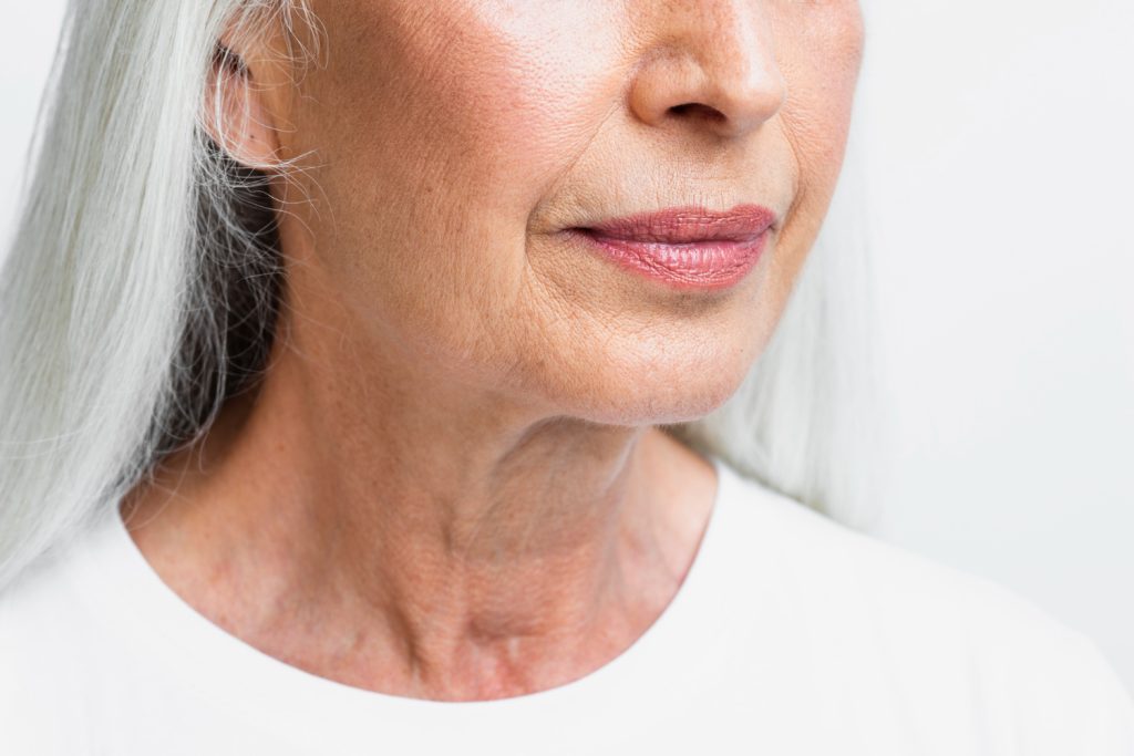 Neck lines can be an awful problem to deal with. As you get older, the skin on your neck starts to sag and get wrinkled. Even though this is normal, it can be hard to fix without the help of cosmetic procedures.