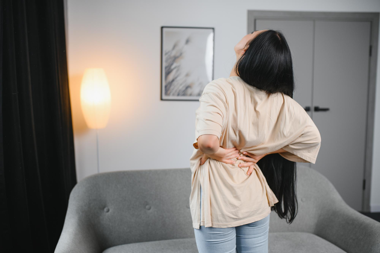 Fibromyalgia Back Pain: Causes,  Symptoms & Management