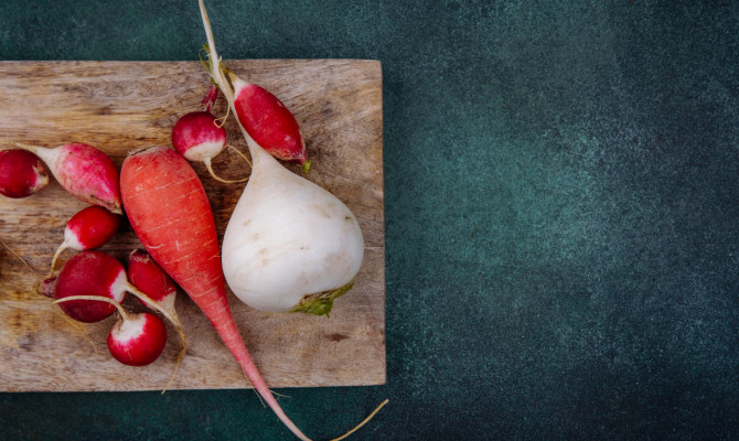 Turnip vs. Radish: Differences In Nutrition & Health Benefits